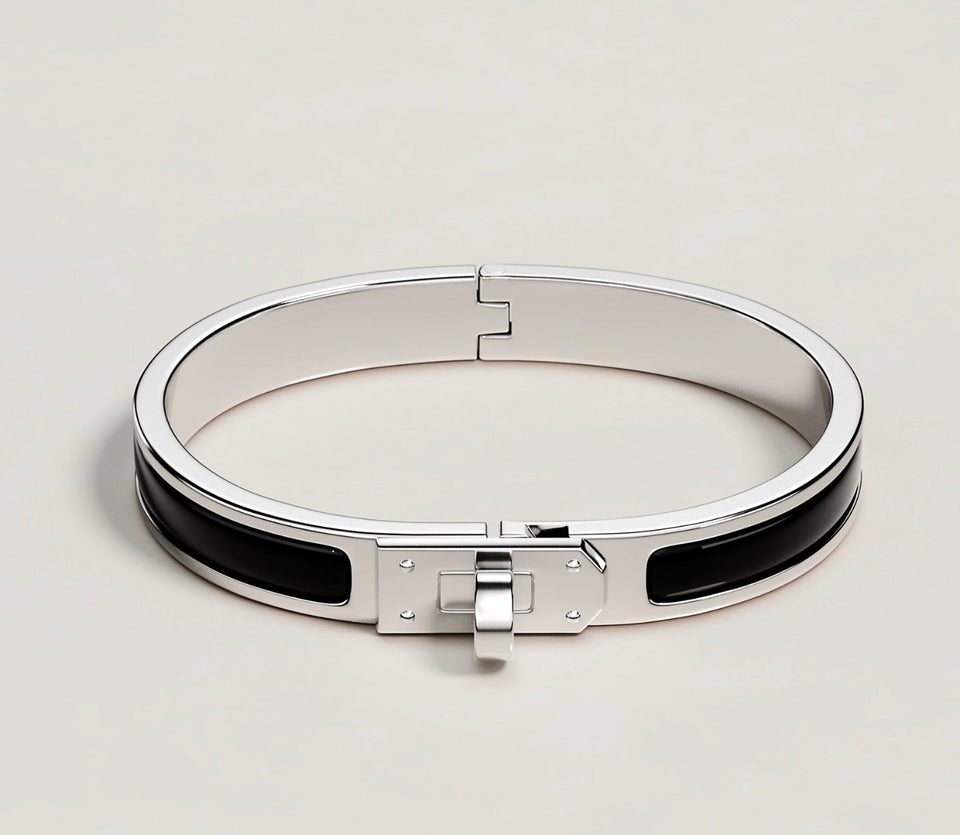 Mini Clic Kelly Black in Silver - B004