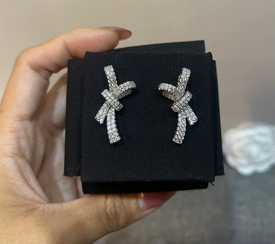 Sparkling Knot Ribbon Bow Earrings - E010