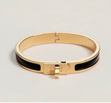 Mini Clic Kelly Bracelet Black in Gold - B001