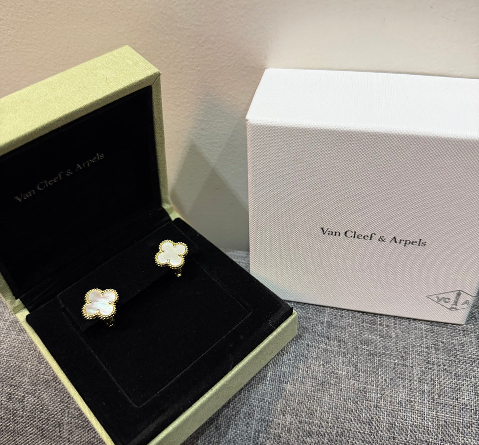 Clover Gold Mother of Pearl Stud Earrings - E035
