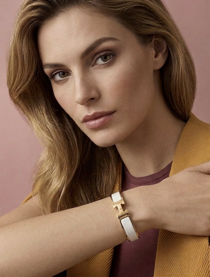 Clic H Bracelet White in Gold Hardware - B005