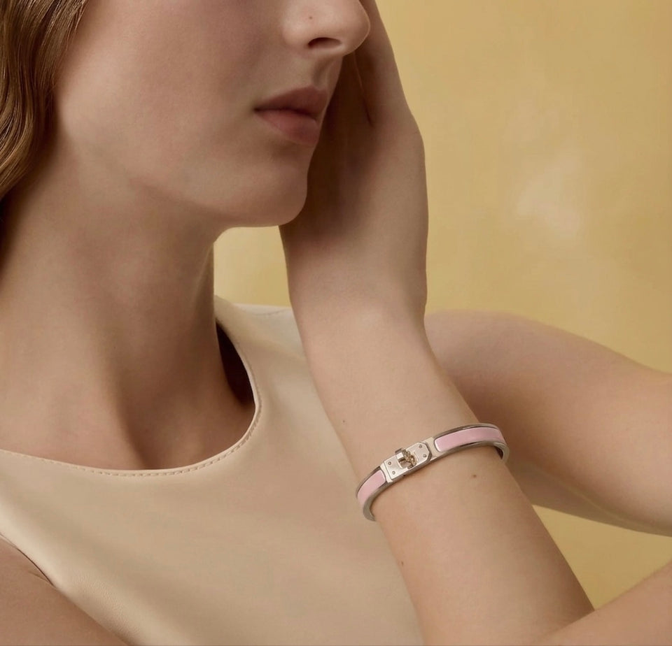 Mini Clic Kelly Pink in Gold - B003