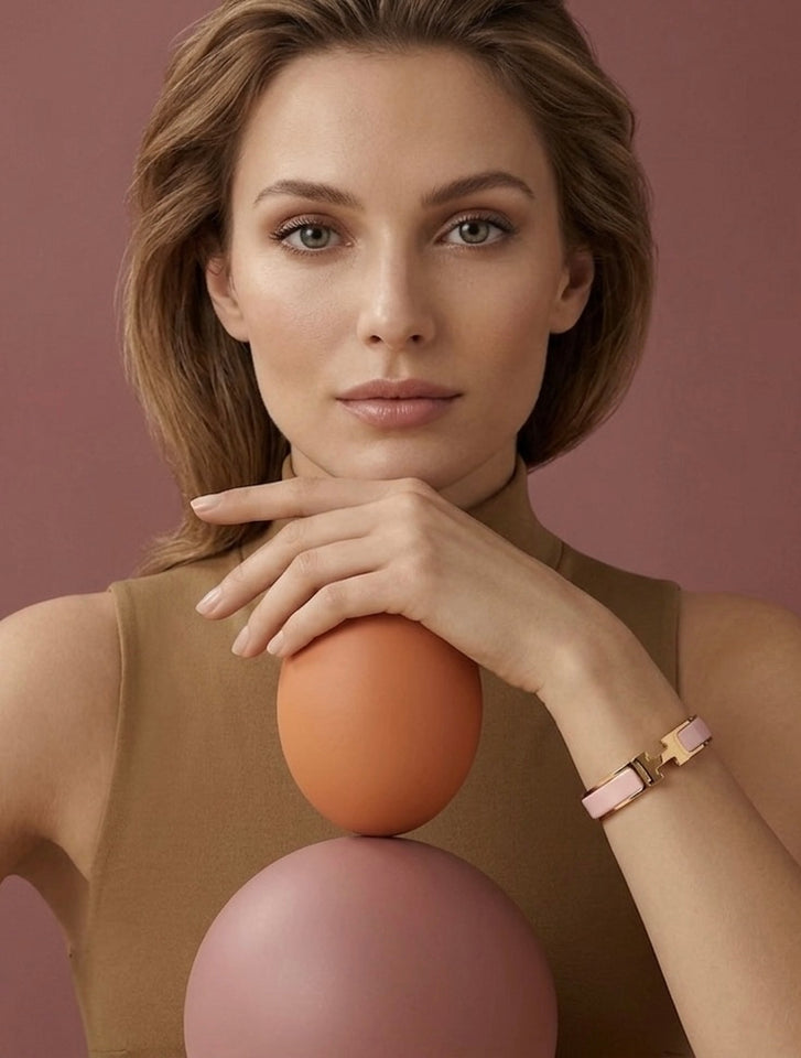 Clic H Bracele Pink in Gold Hardware - B008