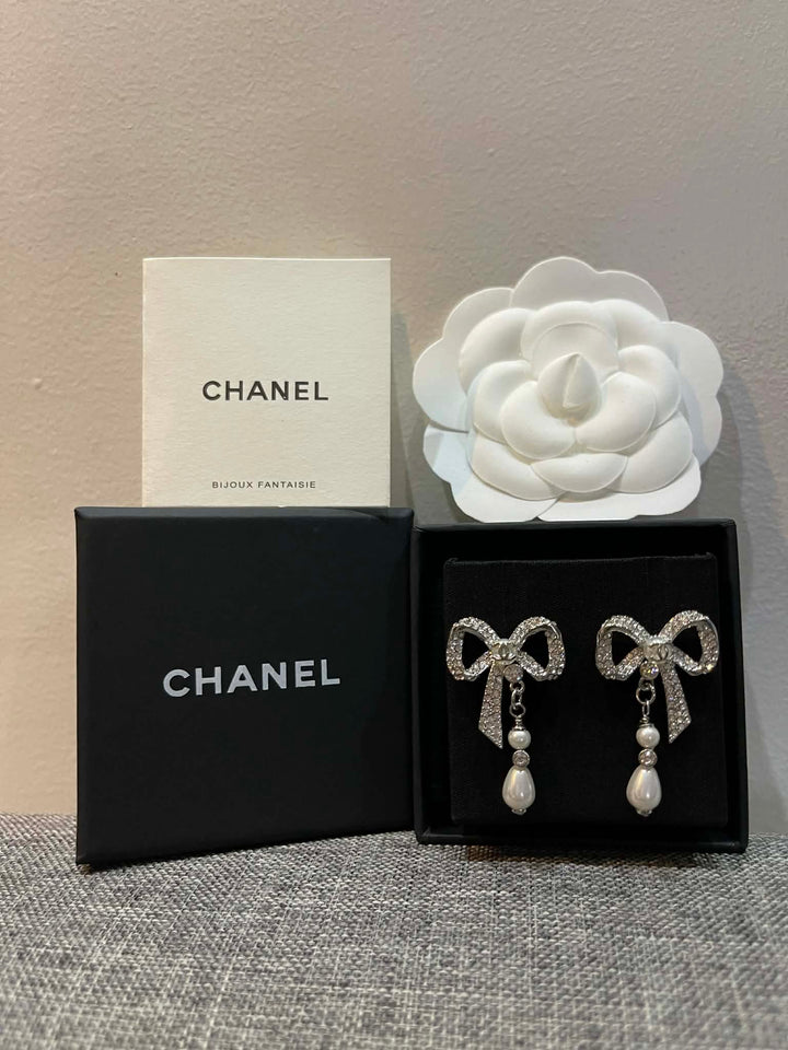 Crystal Bow Teardrop Pearl Earrings - E007