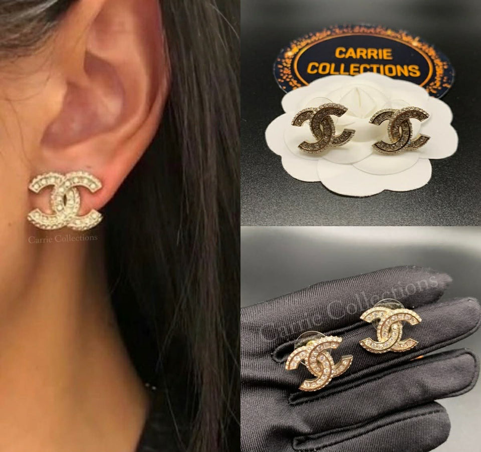 Classic CC Medium Stud Earrings - E017