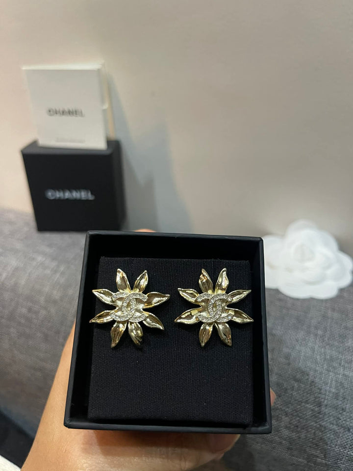 CC Gold Sunburst Earrings - E006
