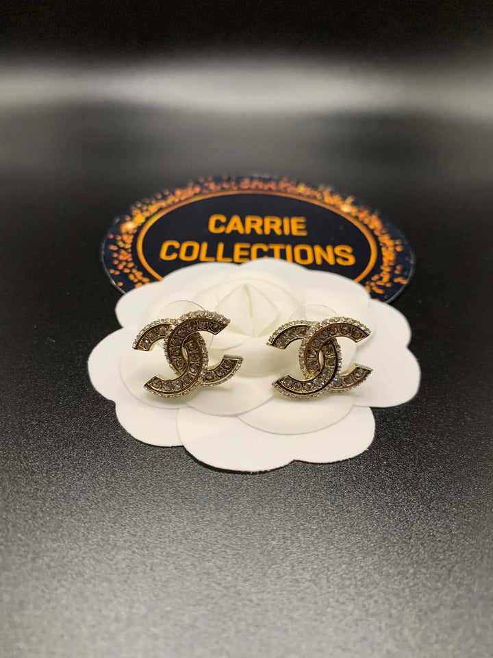 Classic CC Medium Stud Earrings - E017