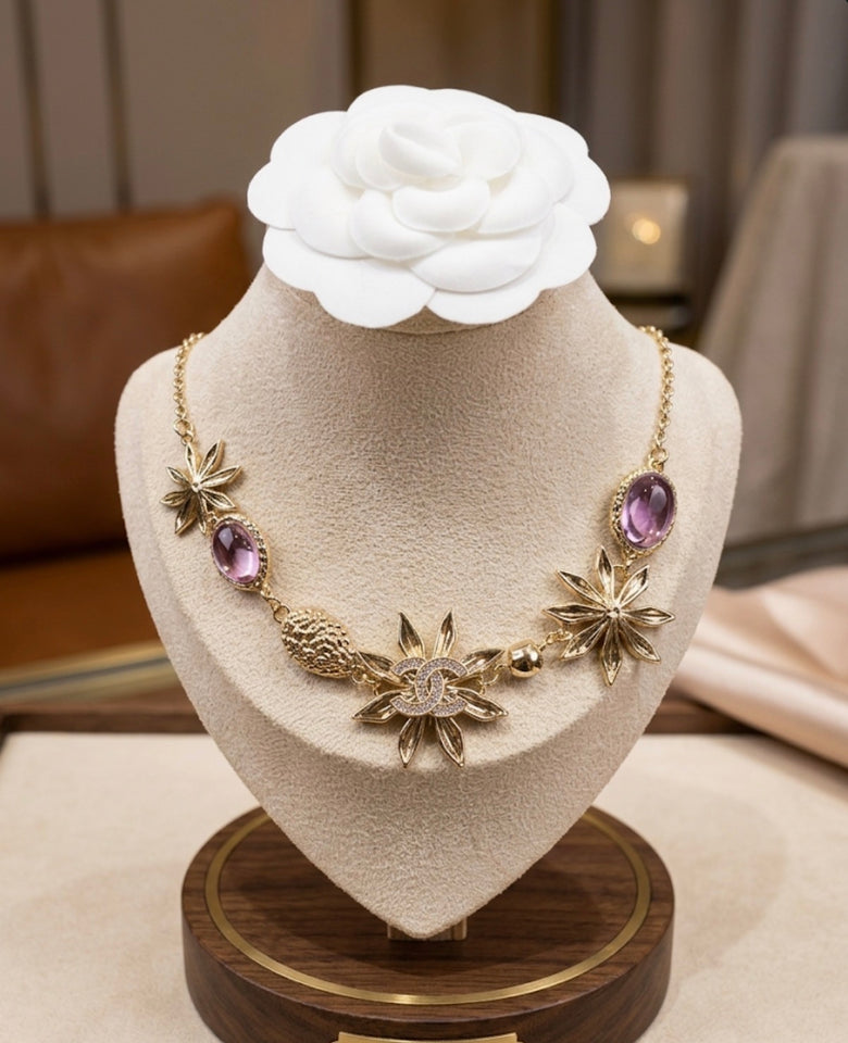 Elegant Floral Necklace - N017