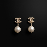 Small CC Big Pearl Drop Earrings - E024