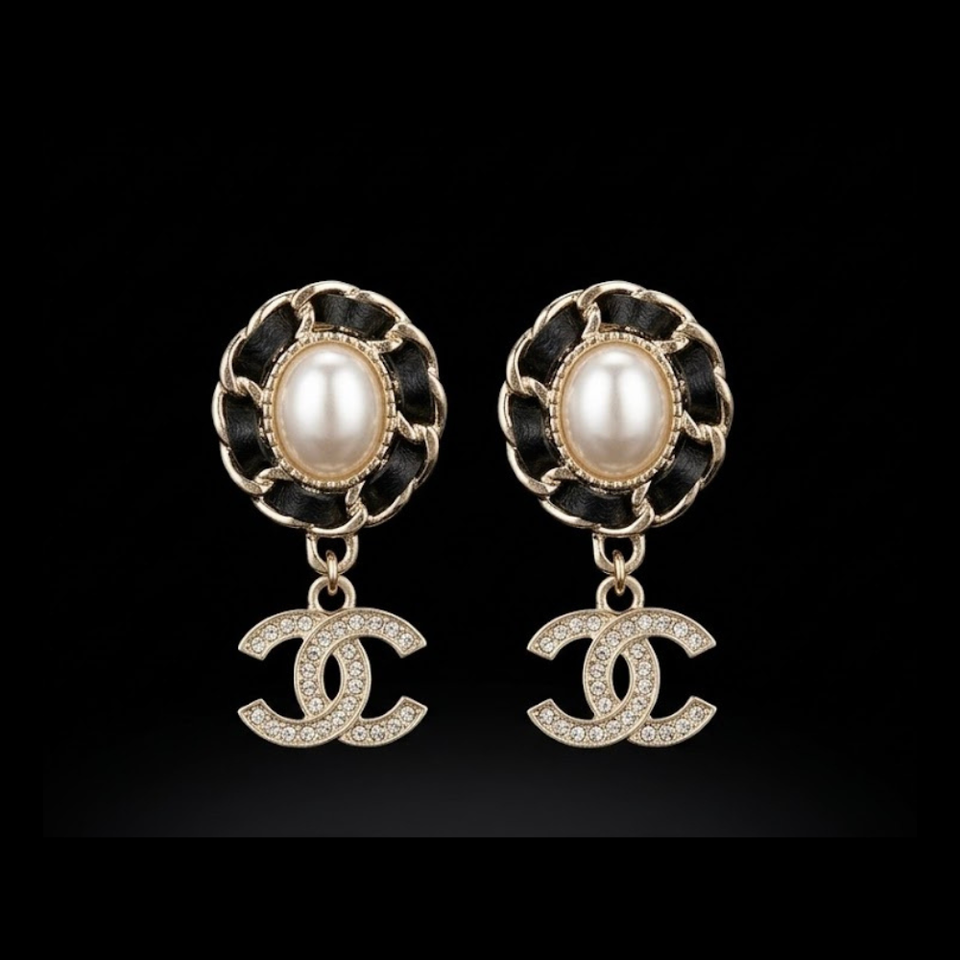 Vintage Round Pearl CC Drop Earrings - E040