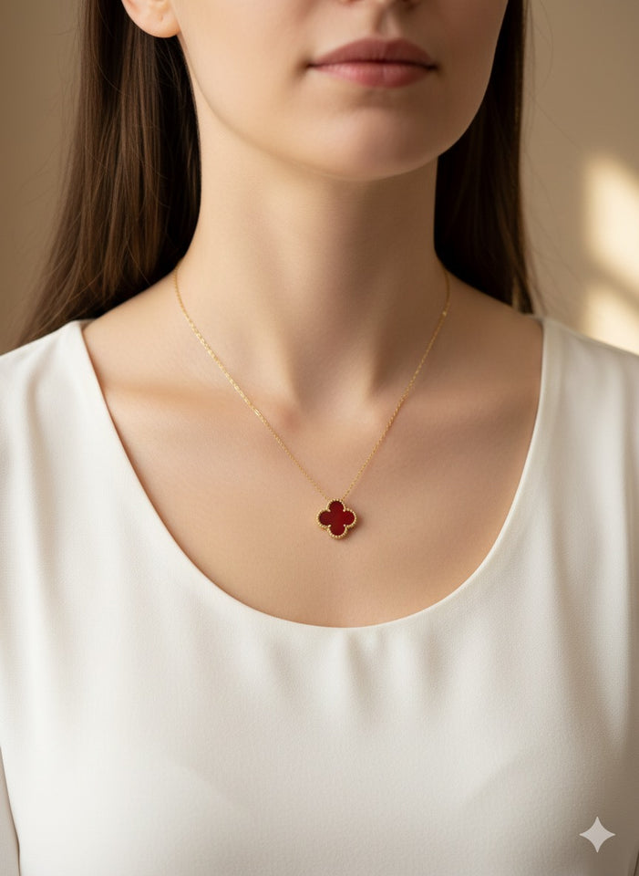 Clover Red Pendant Necklace - N007