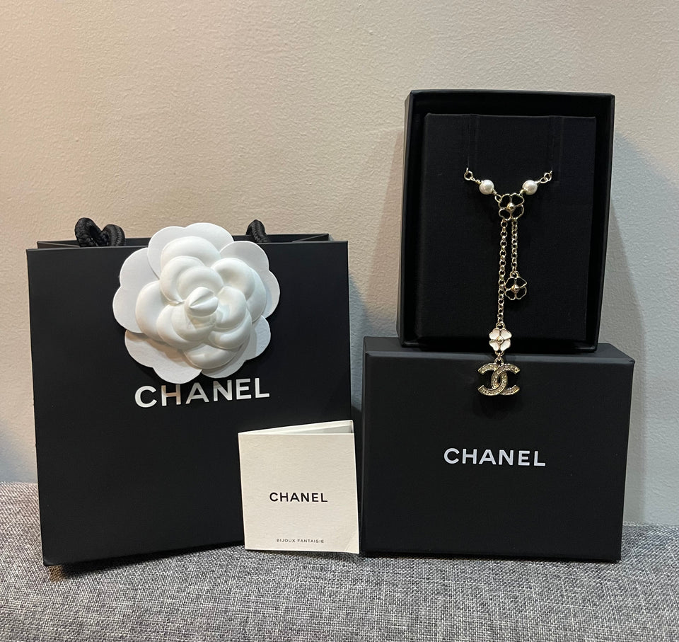 CC Black White Camellia Tassel Necklace – N014