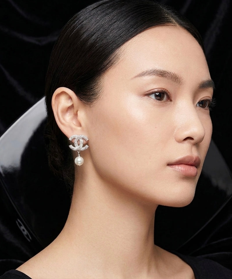 Elegant Pearl Drop Silver Earrings - E023