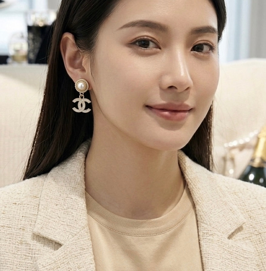 Round Pearl CC Drop Earrings - E030