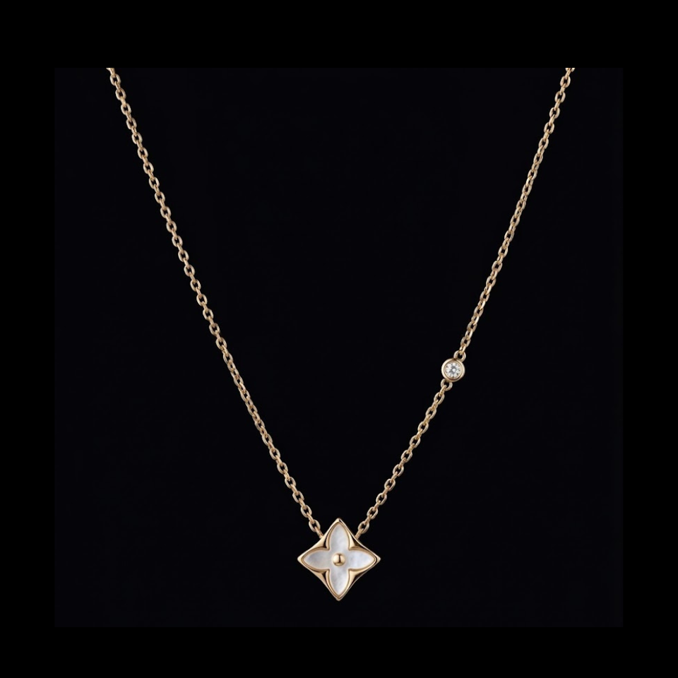 Gold Clover Pearl Accent Necklace - N011