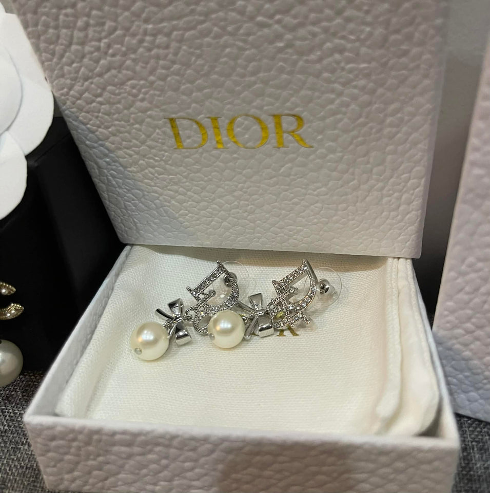 CD Letter Bow Silver Earrings – E016
